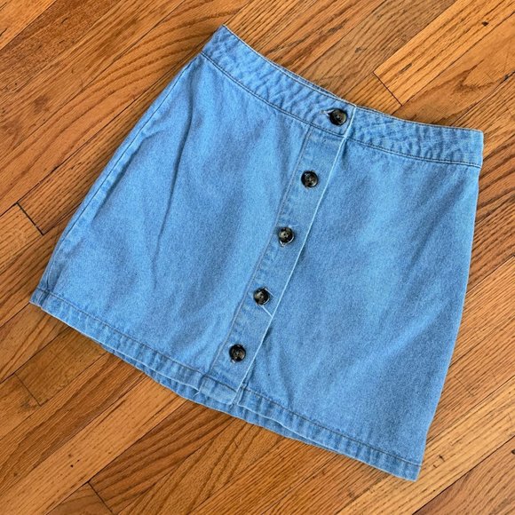 Forever 21 Dresses & Skirts - Forever 21 Light Denim Front Button Mini Skirt